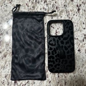 Midnight Leopard Loopy Phone Case iPhone 14 Pro